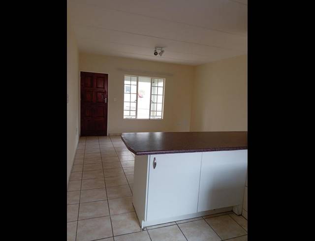 2 BEDROOM APARTMENT FOR SALE IN COMET
